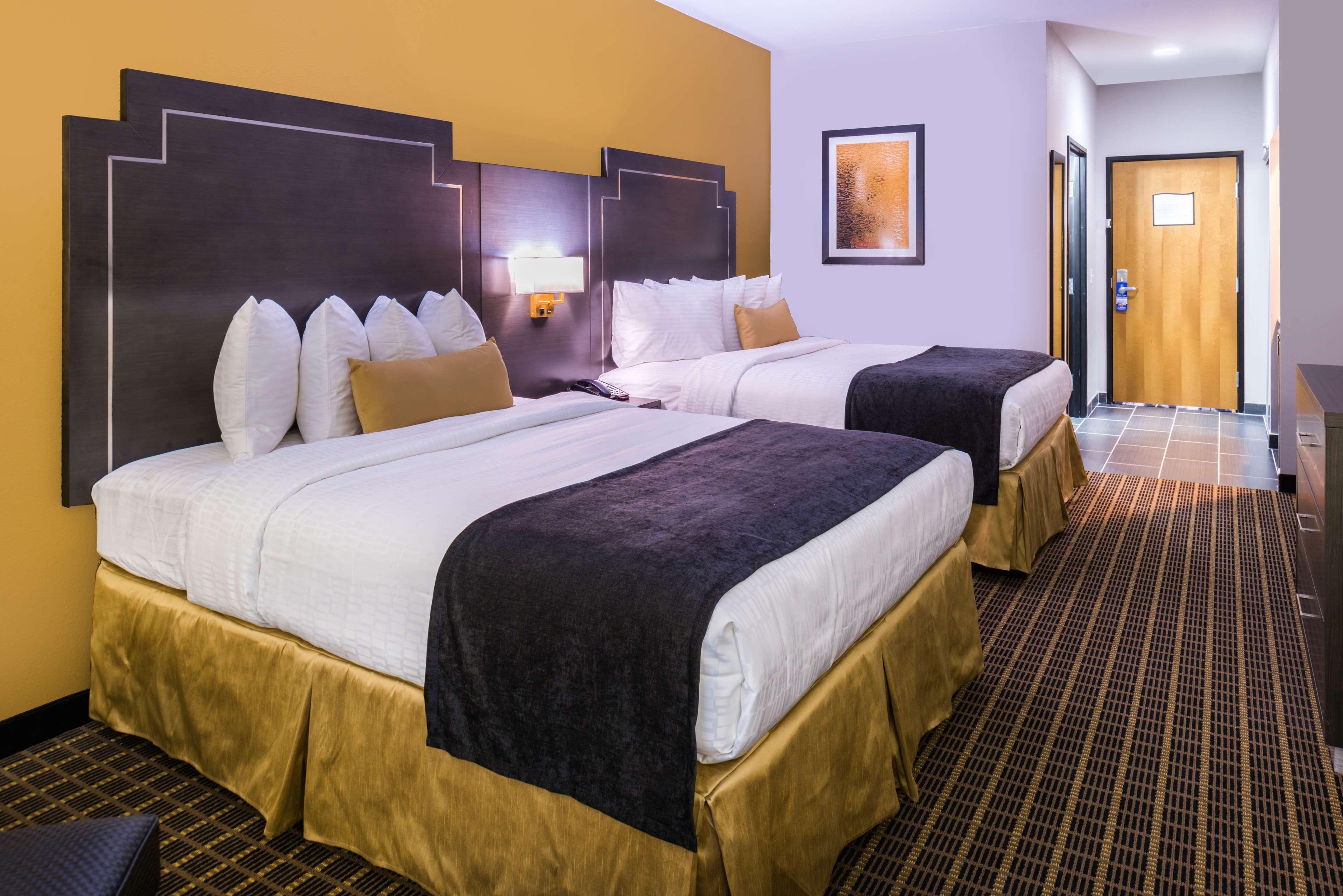 Best Western Plus Regency Park Walker Экстерьер фото