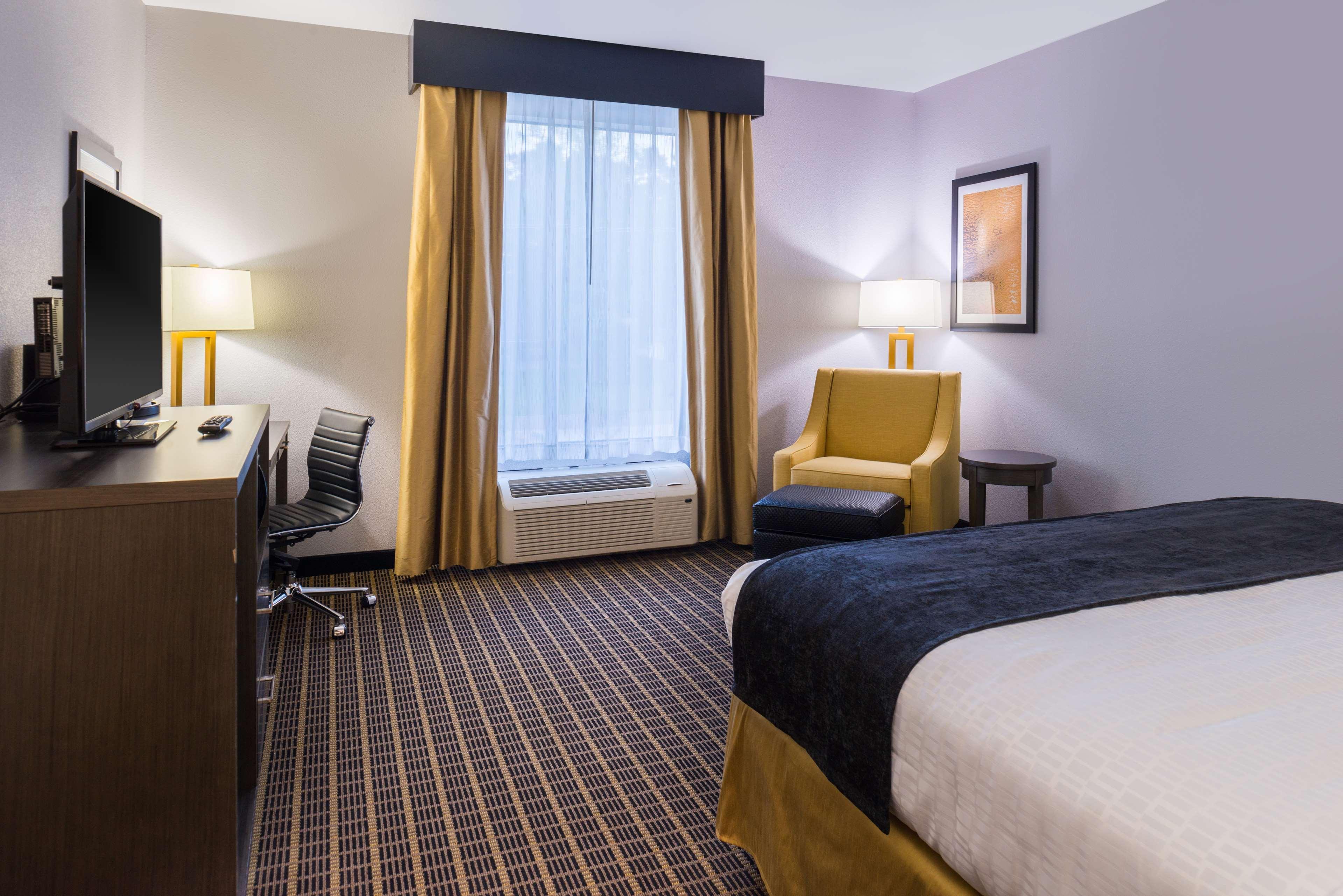 Best Western Plus Regency Park Walker Экстерьер фото