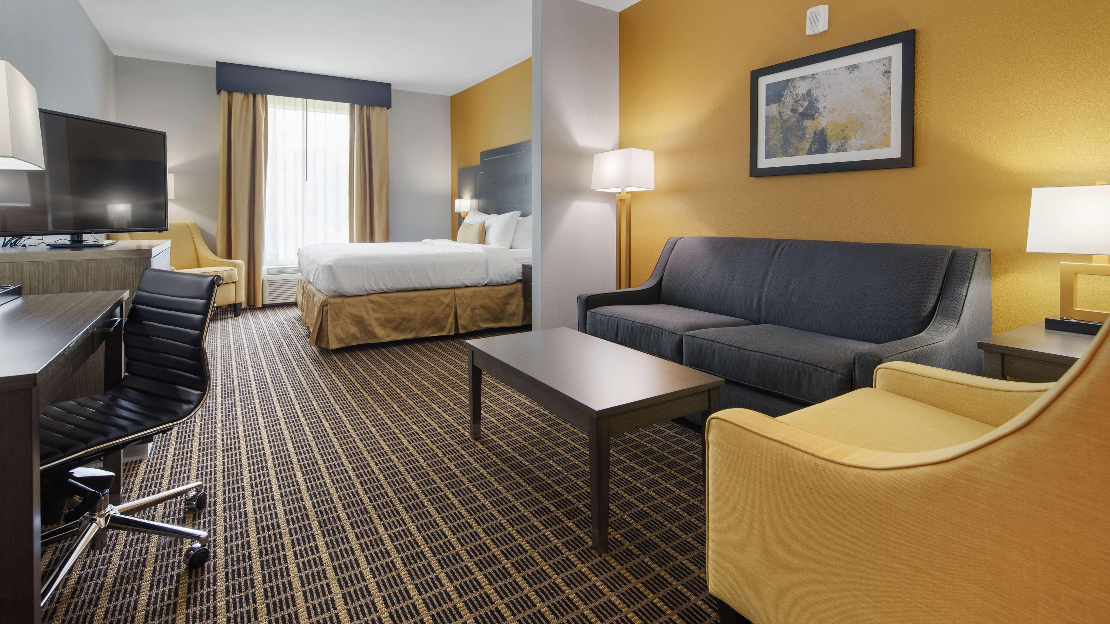 Best Western Plus Regency Park Walker Экстерьер фото
