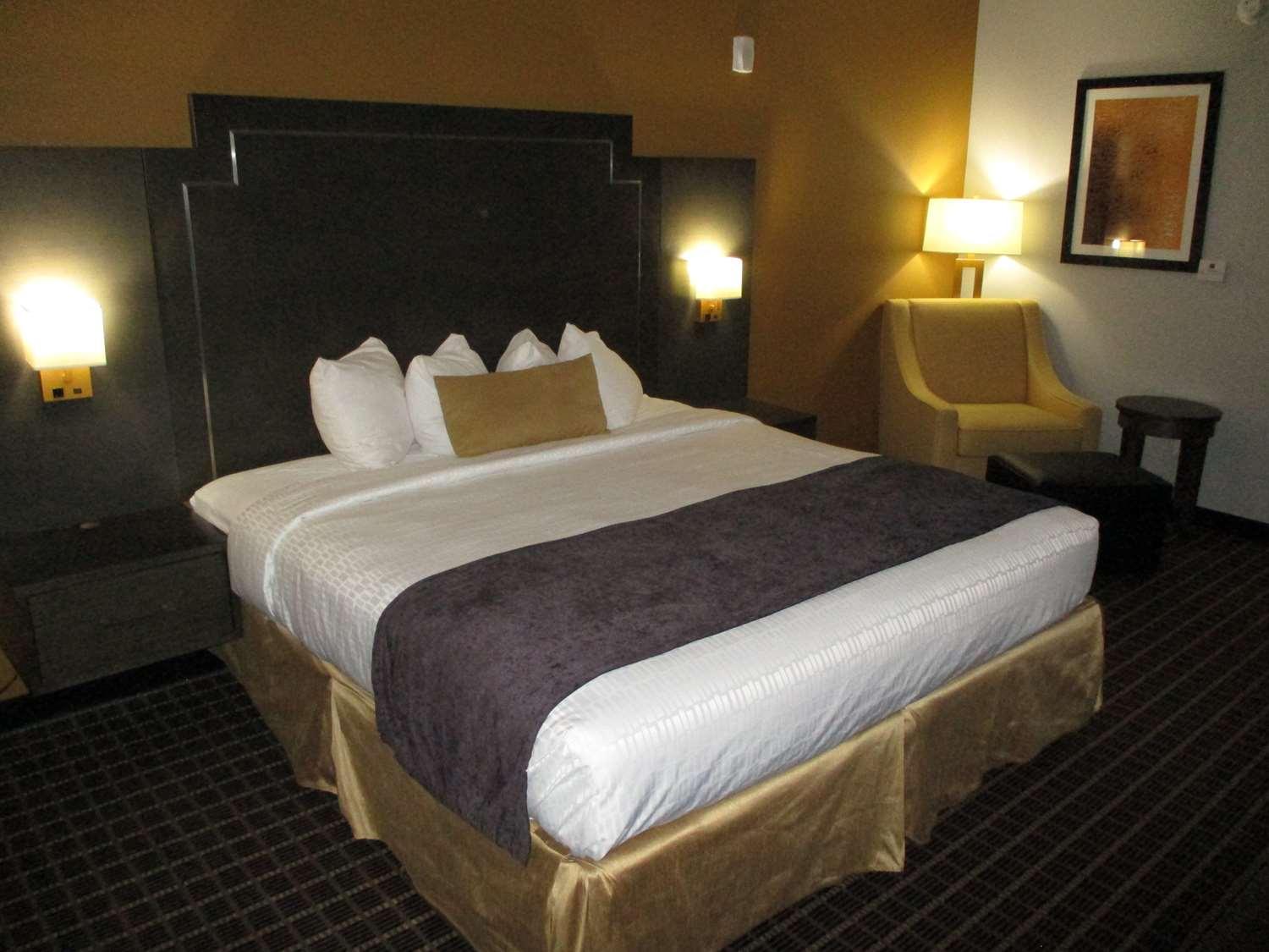 Best Western Plus Regency Park Walker Экстерьер фото