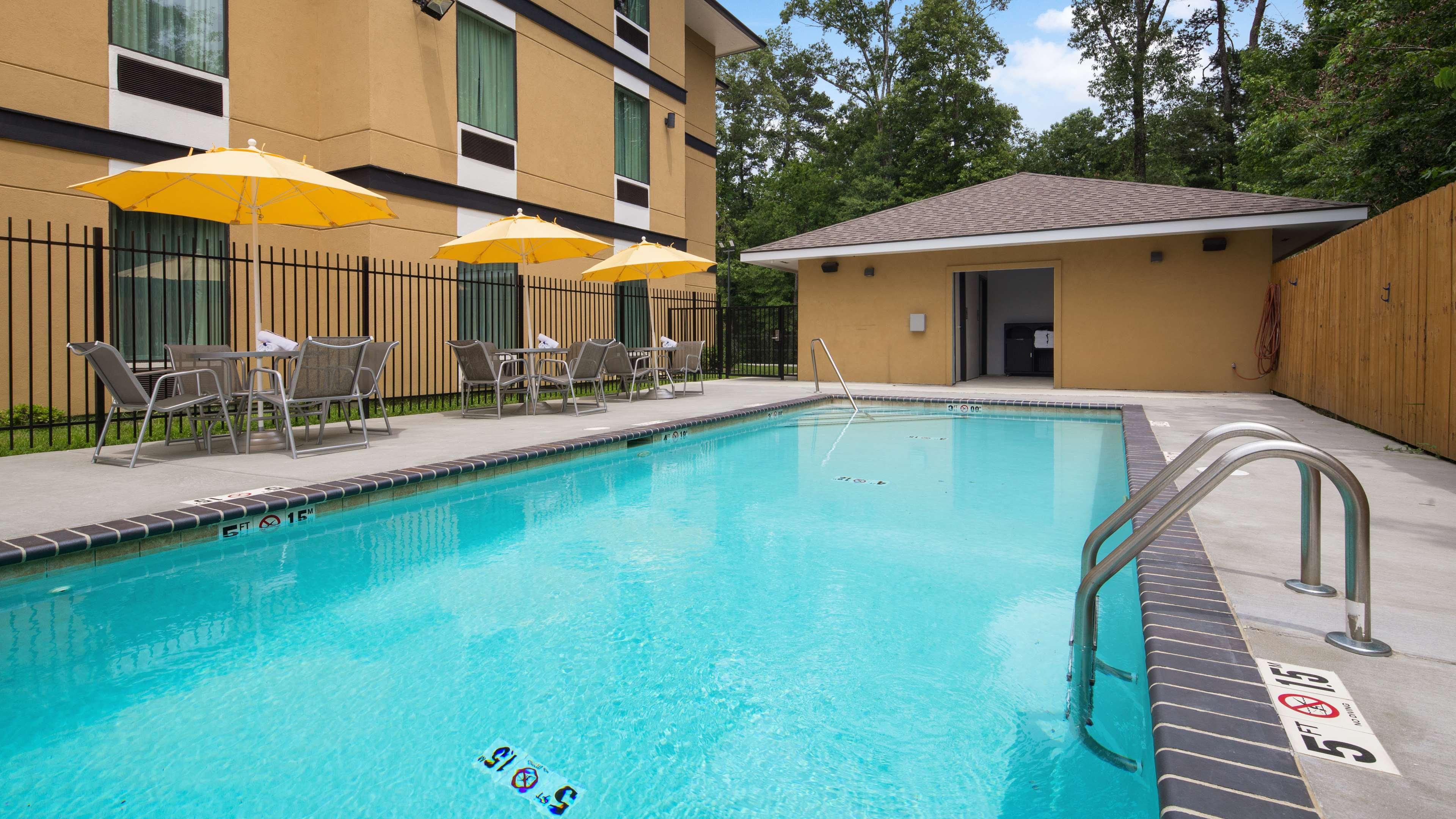 Best Western Plus Regency Park Walker Экстерьер фото