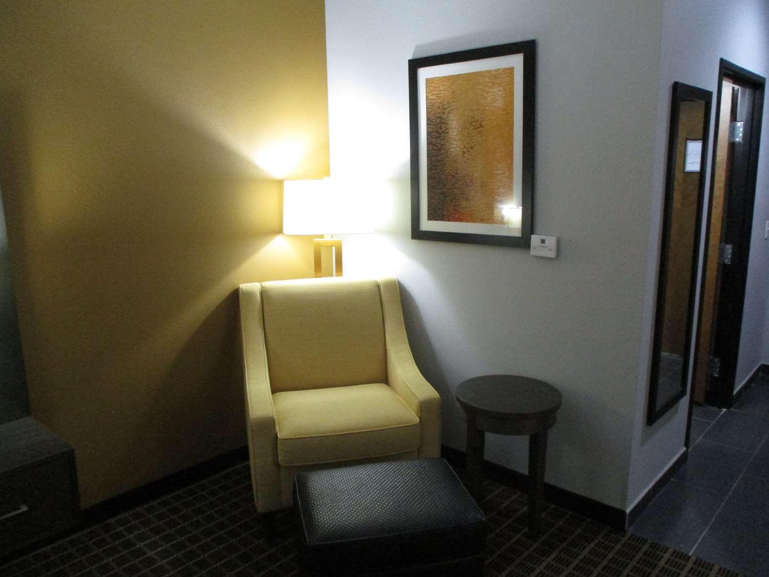 Best Western Plus Regency Park Walker Экстерьер фото