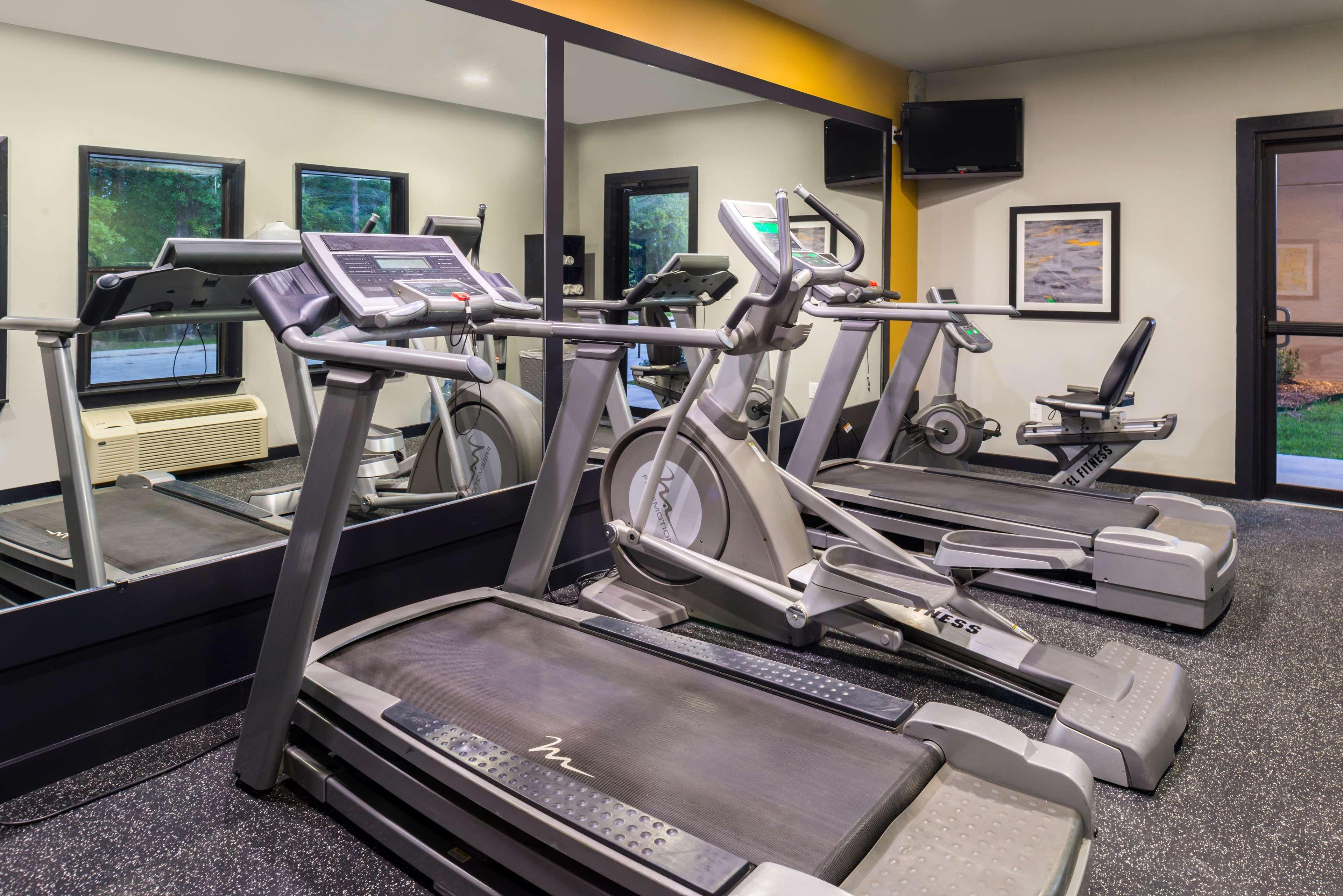 Best Western Plus Regency Park Walker Экстерьер фото