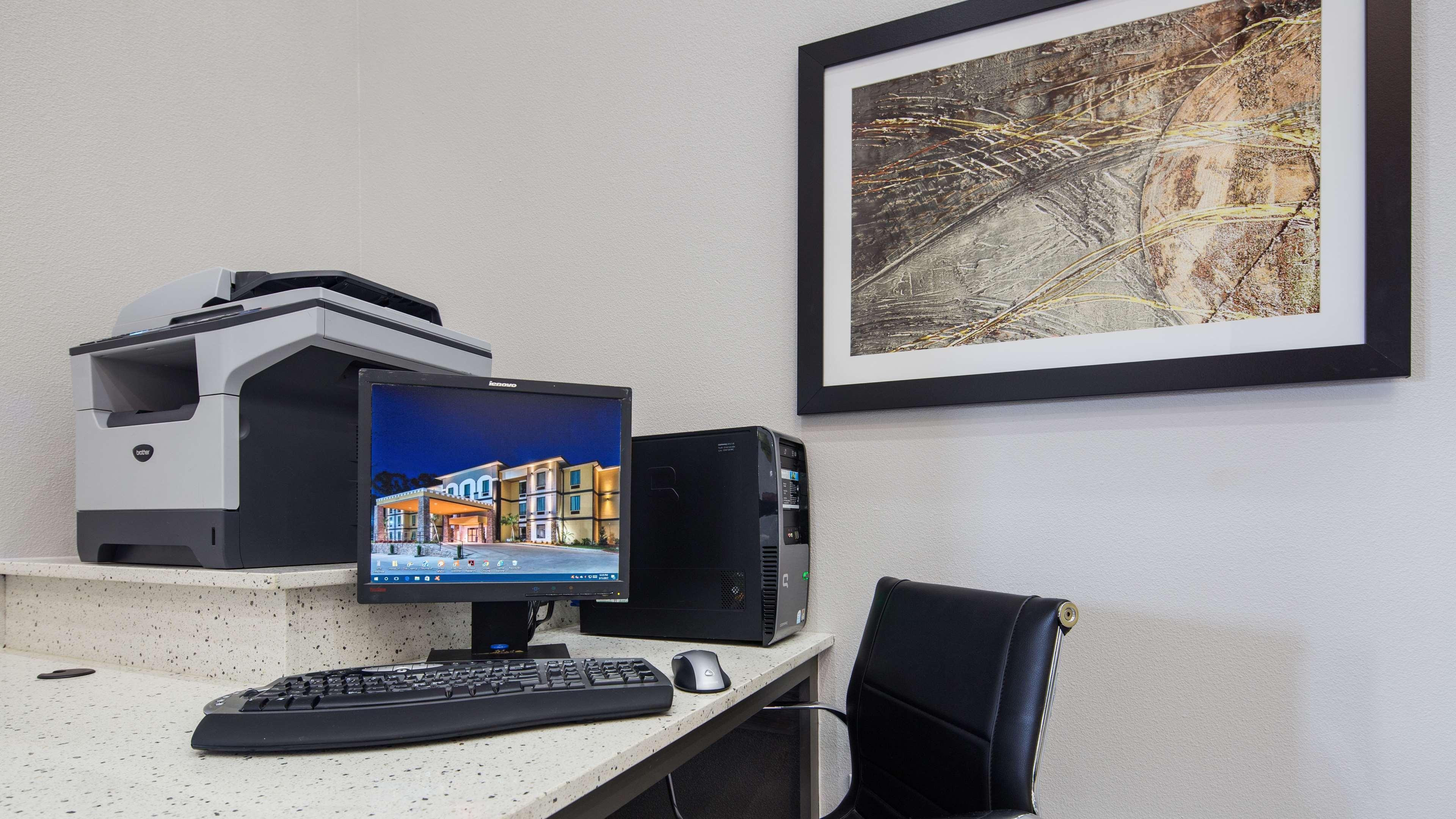 Best Western Plus Regency Park Walker Экстерьер фото